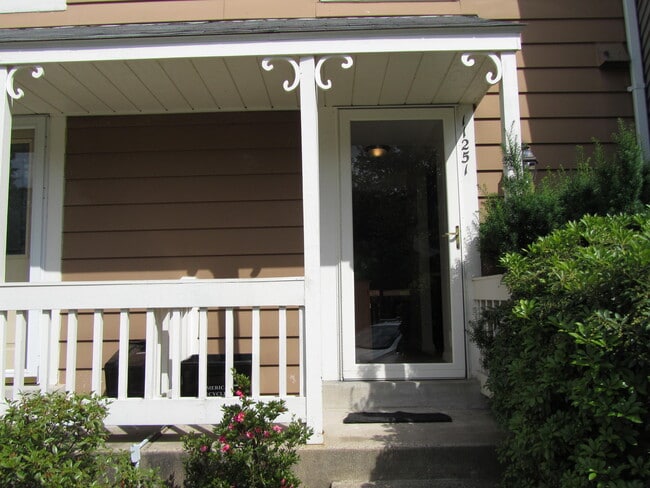 Townhouse entry - 11251 Silentwood Ln