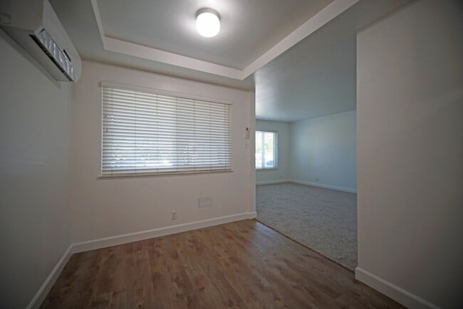 Building Photo - 20 Manley Ct