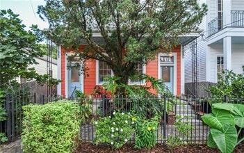 Building Photo - 4427 Annunciation St