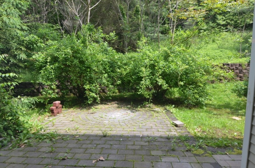 Building Photo - 328 Enclave Ln