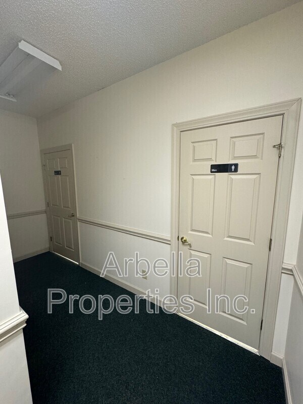 Building Photo - 902 Sunset Dr 7B