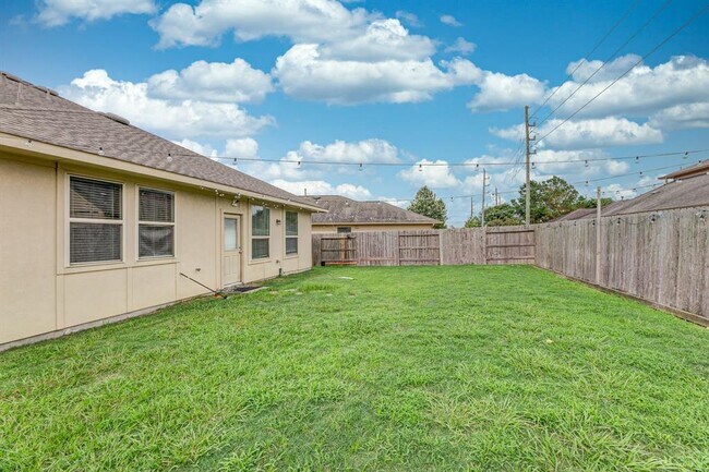 Building Photo - 17923 Alora Springs Trace