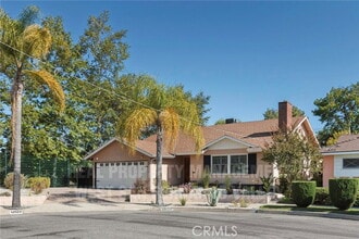 Building Photo - 12920 Aetna St