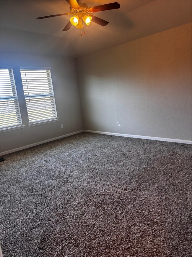 Building Photo - 5515 Russett Bay Ct