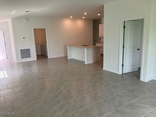 Building Photo - 12145 Savanna Lks Blvd