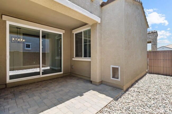 Building Photo - 1432 E Cullumber St