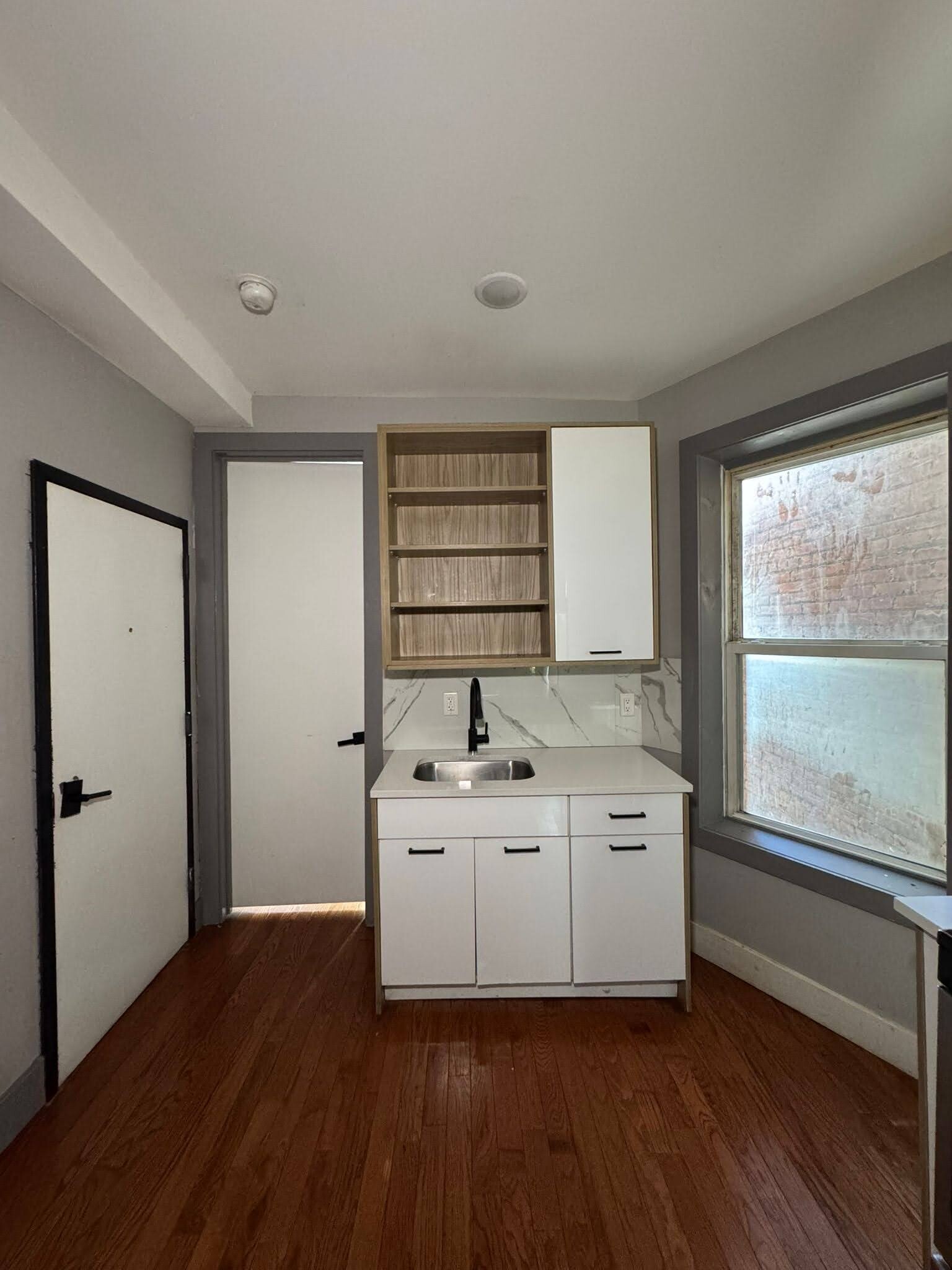 Building Photo - 35 Van Wagenen Ave