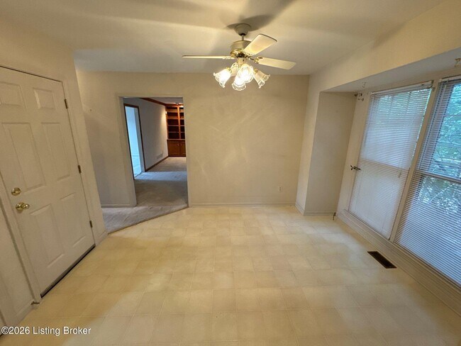 Building Photo - 10985 Eagles Cove Dr