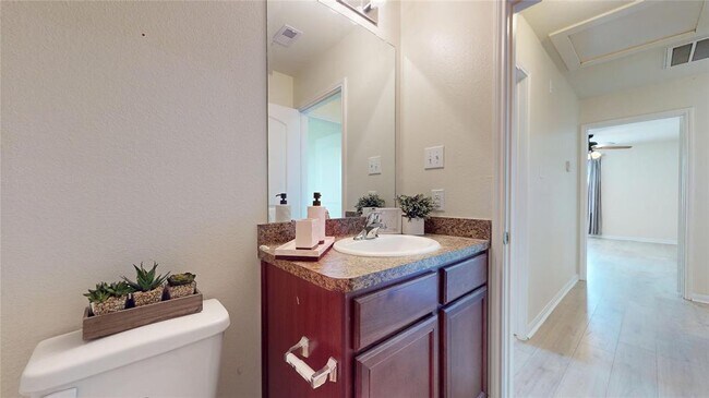 Building Photo - 2429 Regatta Ln