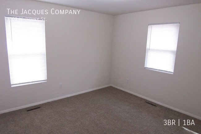 Building Photo - 3102 W Hovey St