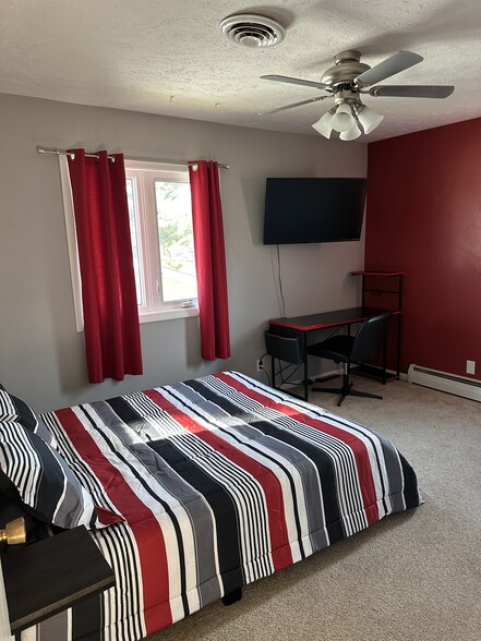 Building Photo - 1009 Ann Ave