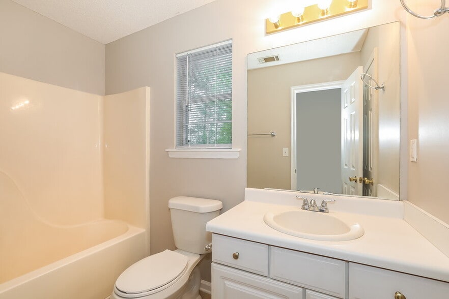 Building Photo - 774 Fernstone Trail