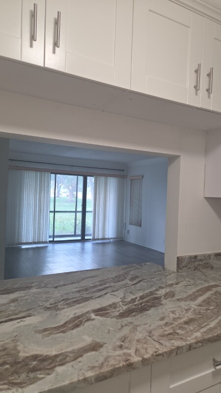 Building Photo - 3670 Alder Dr