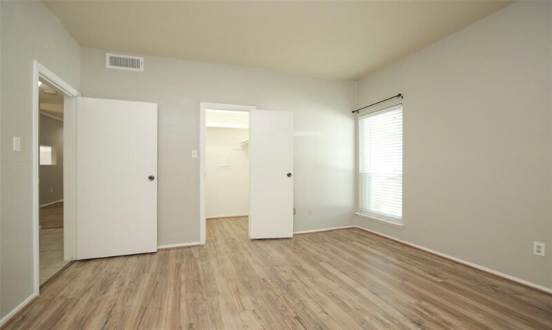 Building Photo - 7950 N Stadium Dr