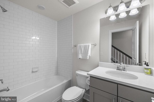 Building Photo - 428 Stabler Ln