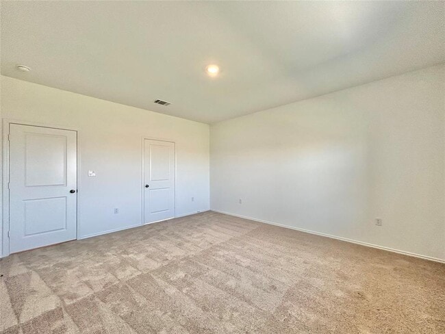 Building Photo - 519 Vantage Dr