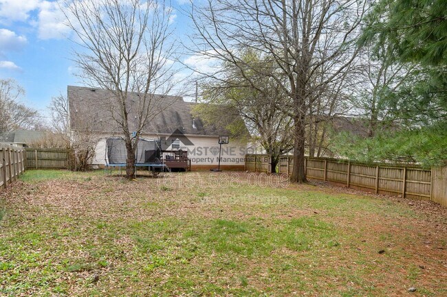 Building Photo - 3003 Penny Ln