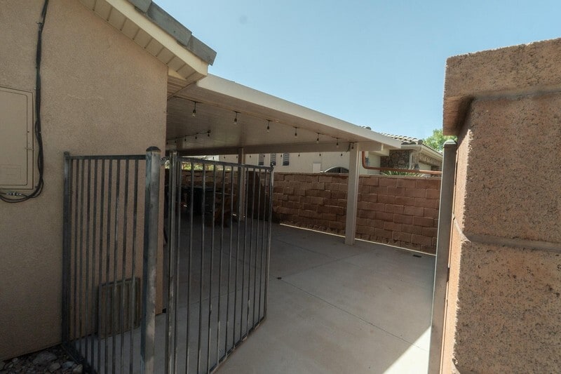 Building Photo - 1630 E 2450 S