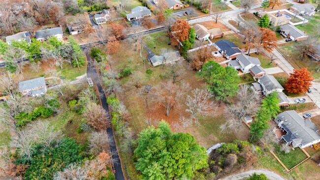 Building Photo - 84 Strecker Rd