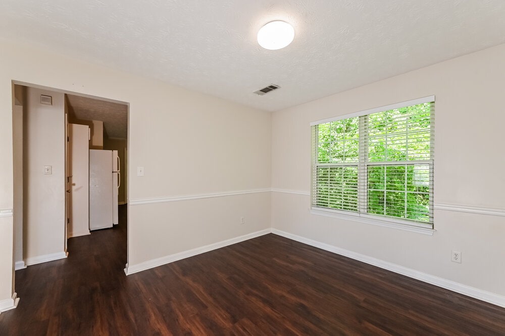 Building Photo - 564 Kirtley Ct