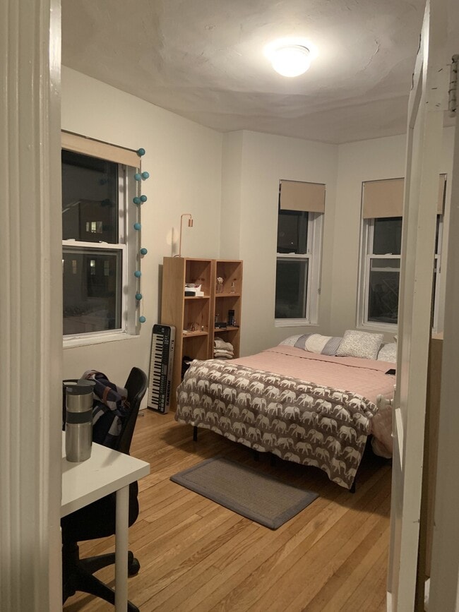 Building Photo - 3 Symphony Rd