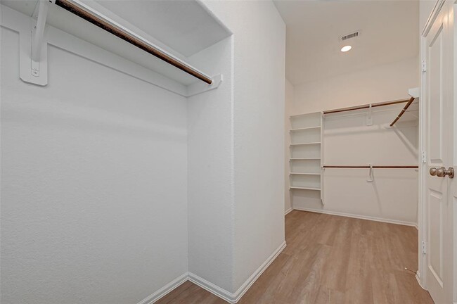 Building Photo - 22084 Juniper Crossing Dr