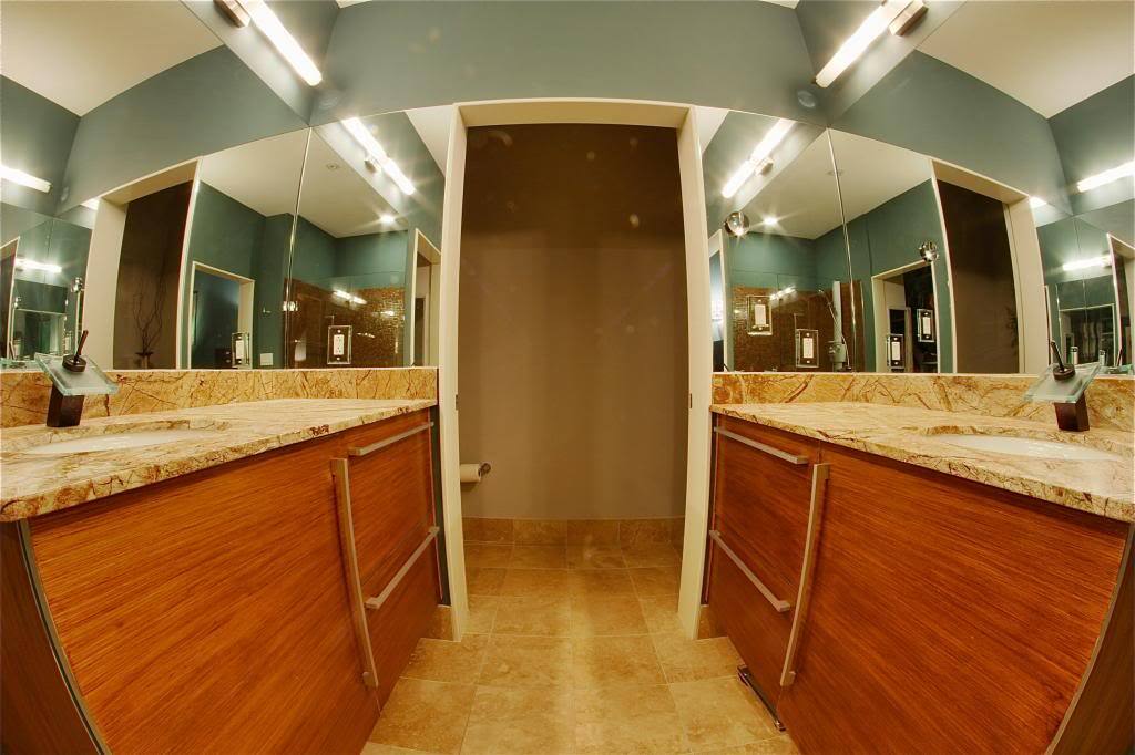 Master Bath - 4100 Forest Park Ave