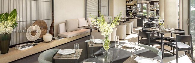 Building Photo - 10203 Collins Ave