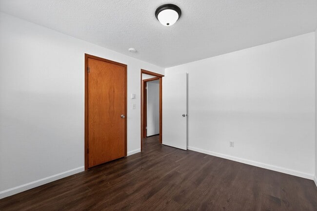 Building Photo - Half off the first month's rent!