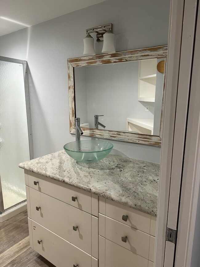 Building Photo - 2009 30th St