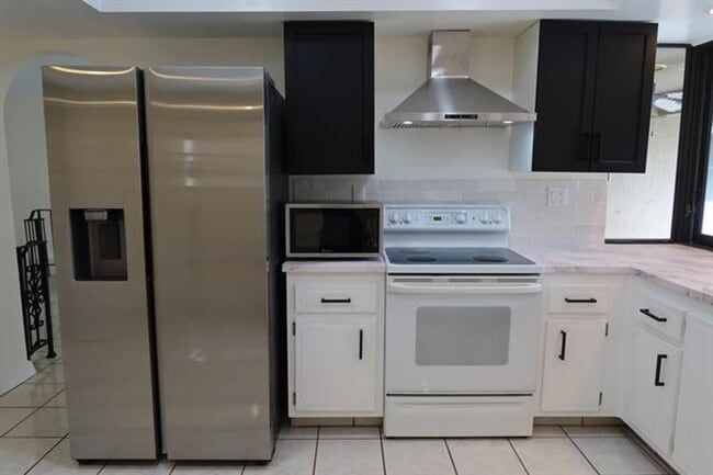 Building Photo - 9220 SW 56th St