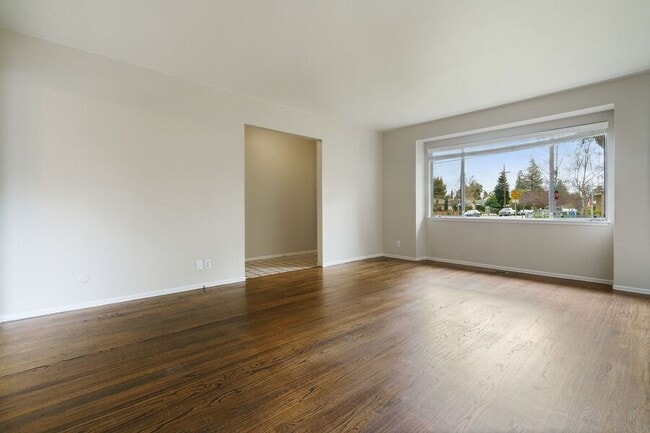 Building Photo - 806 Madison Ave