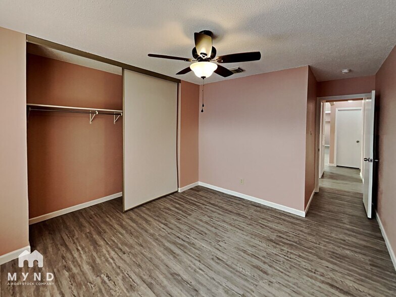 Building Photo - 7009 Blossom Creek