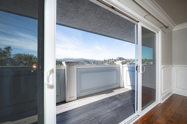 Palmetto at Tiburon View 2 Bed, 1.5 Bath Balcony - Palmetto at Tiburon View