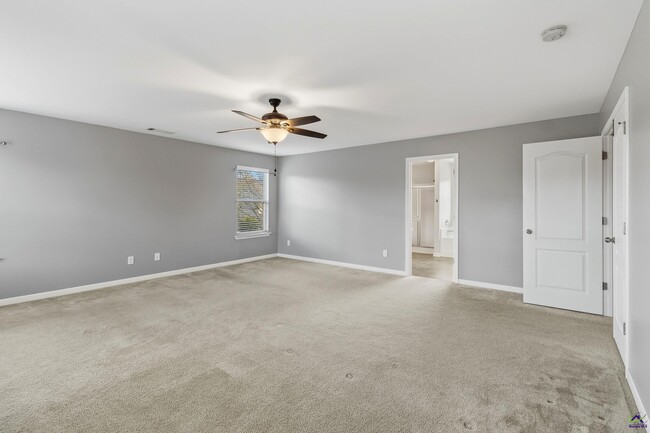 Building Photo - 100 Stoney Creek Dr