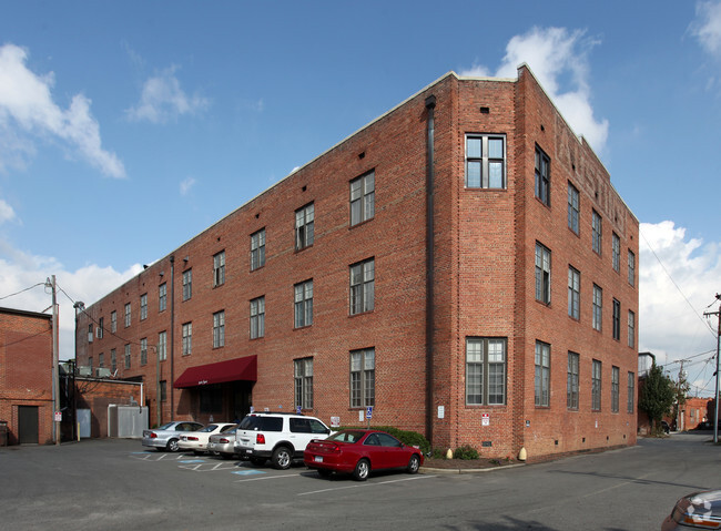 Building Photo - Austin Manor Apartments