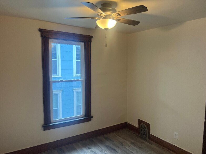 Building Photo - 229 Bryant Ave