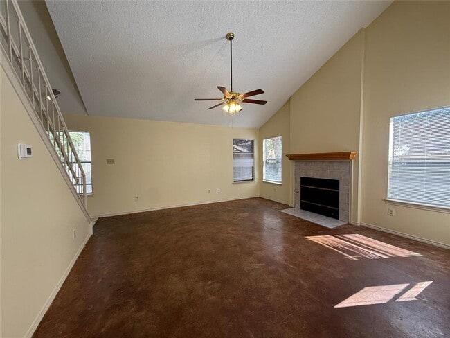 Building Photo - 12803 Humphrey Dr