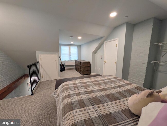 Building Photo - 146 W Patrick St