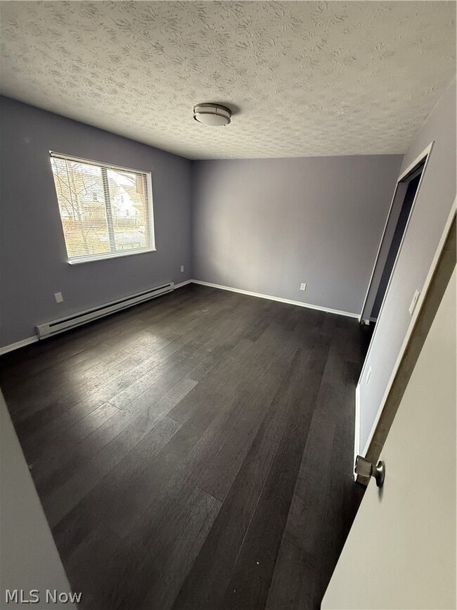 Building Photo - 658 Sumner St