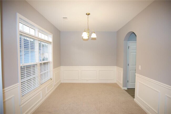 Building Photo - 7897 The Lakes Point