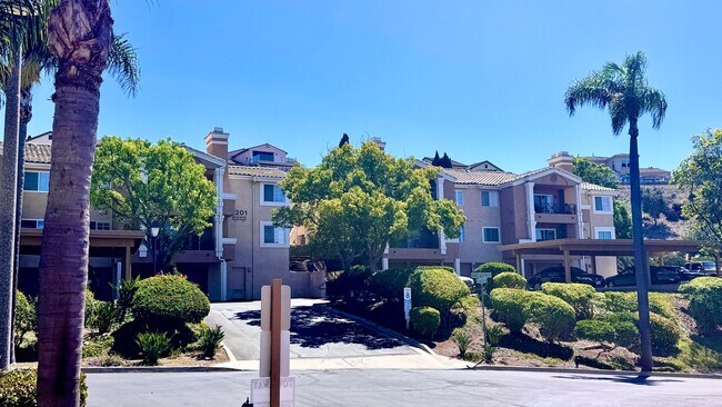 Building Photo - Great Ocean View Condo in La Costa, 1 bed/...