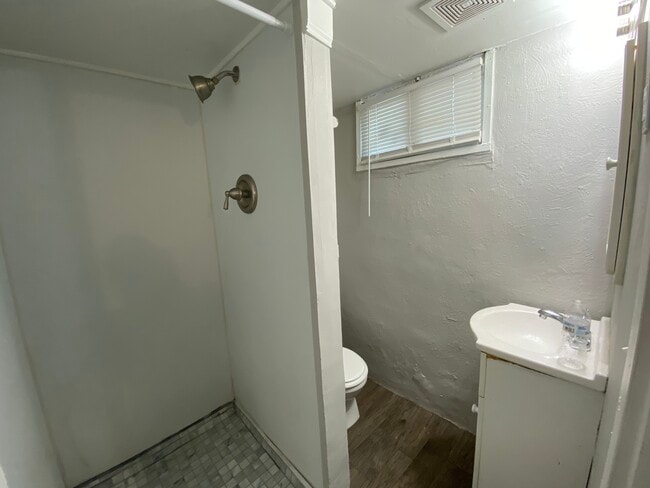 Building Photo - 4048 Taylor Blvd