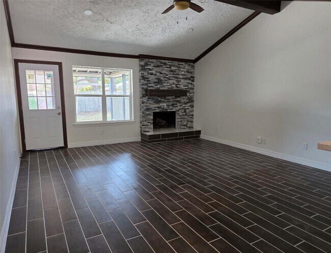Building Photo - 7423 Weatherhill Ln