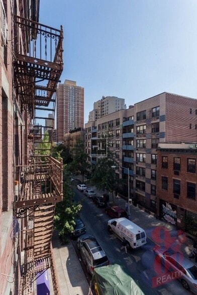 Building Photo - E 26TH ST.