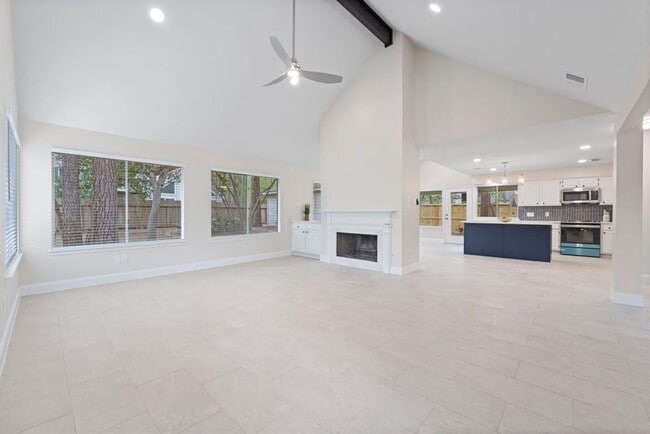 Building Photo - 49 W Southfork Pines Cir