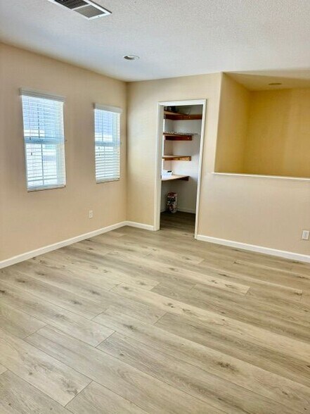 Building Photo - 12875 Cobblestone Ln