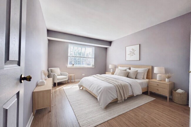 Building Photo - 1609 N Windsor Dr