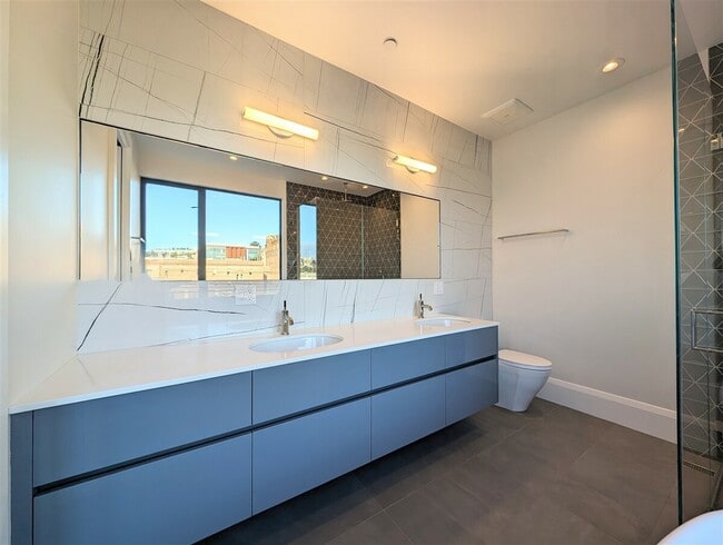 Building Photo - 2707 23rd St
