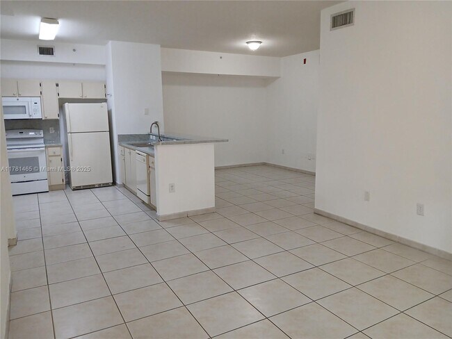 Building Photo - 7230 NW 114th Ave